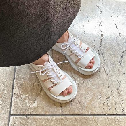 サンダル WM×CHACO [ZX1] STRAP SANDAL (WL1671818) | White